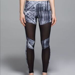 Lululemon Hot To Street Pants/Leggings Size 2